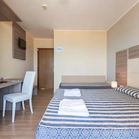 Columbus 3* Каорле